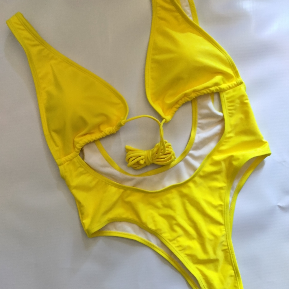Women's bathing suit